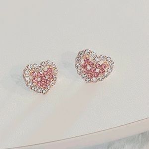 Pink Sparkling Rhinestone Heartshaped Pierced Stud Earring